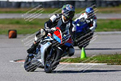 media/Jan-21-2023-Fastrack Riders (Sat) [[fcf3f88a30]]/Level 1-RDS/Session 3 Turn 6-Mountian Shot/